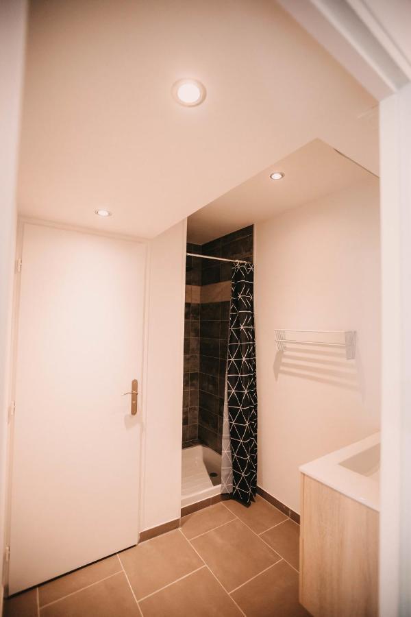 Franc-Bisontin - Unique ! 4 Logements Disponibles Besancon Luaran gambar