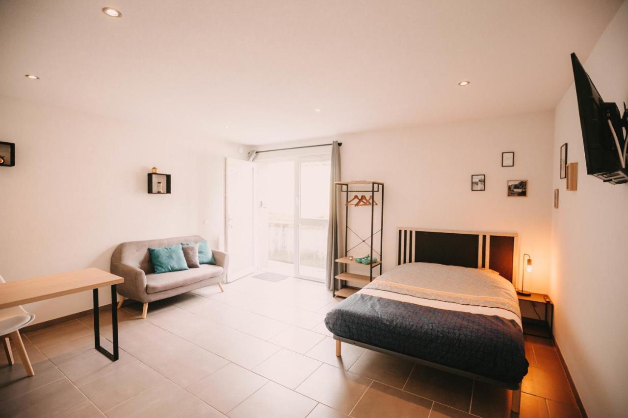 Franc-Bisontin - Unique ! 4 Logements Disponibles Besancon Luaran gambar