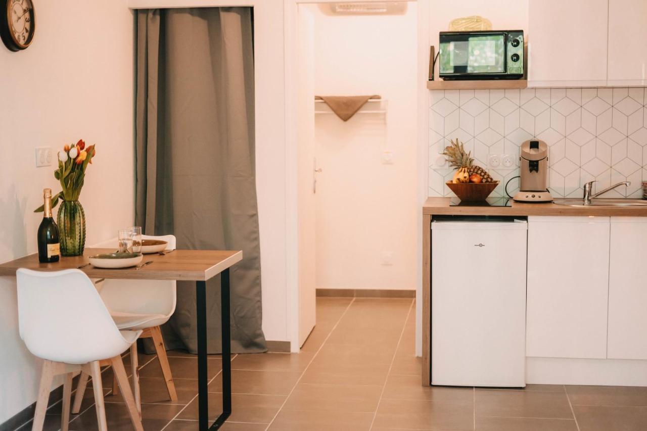 Franc-Bisontin - Unique ! 4 Logements Disponibles Besancon Luaran gambar